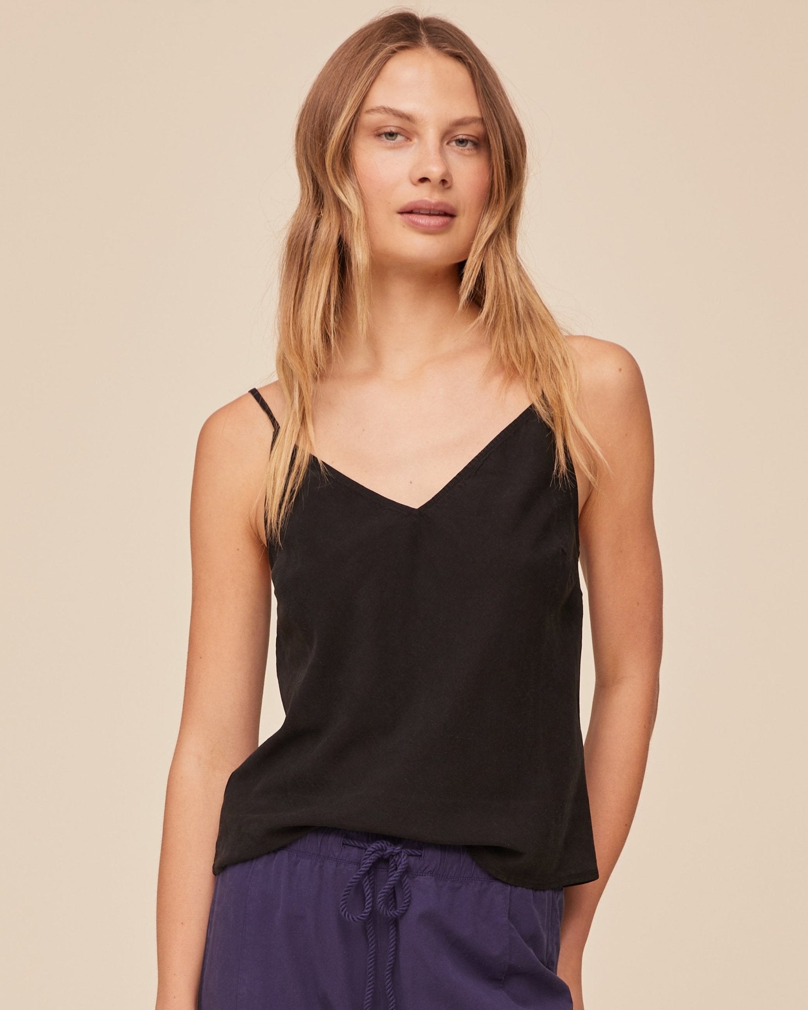 maison de Dolce. blossom cami ブラック Clean Cami - Vintage Black – Bella Dahl