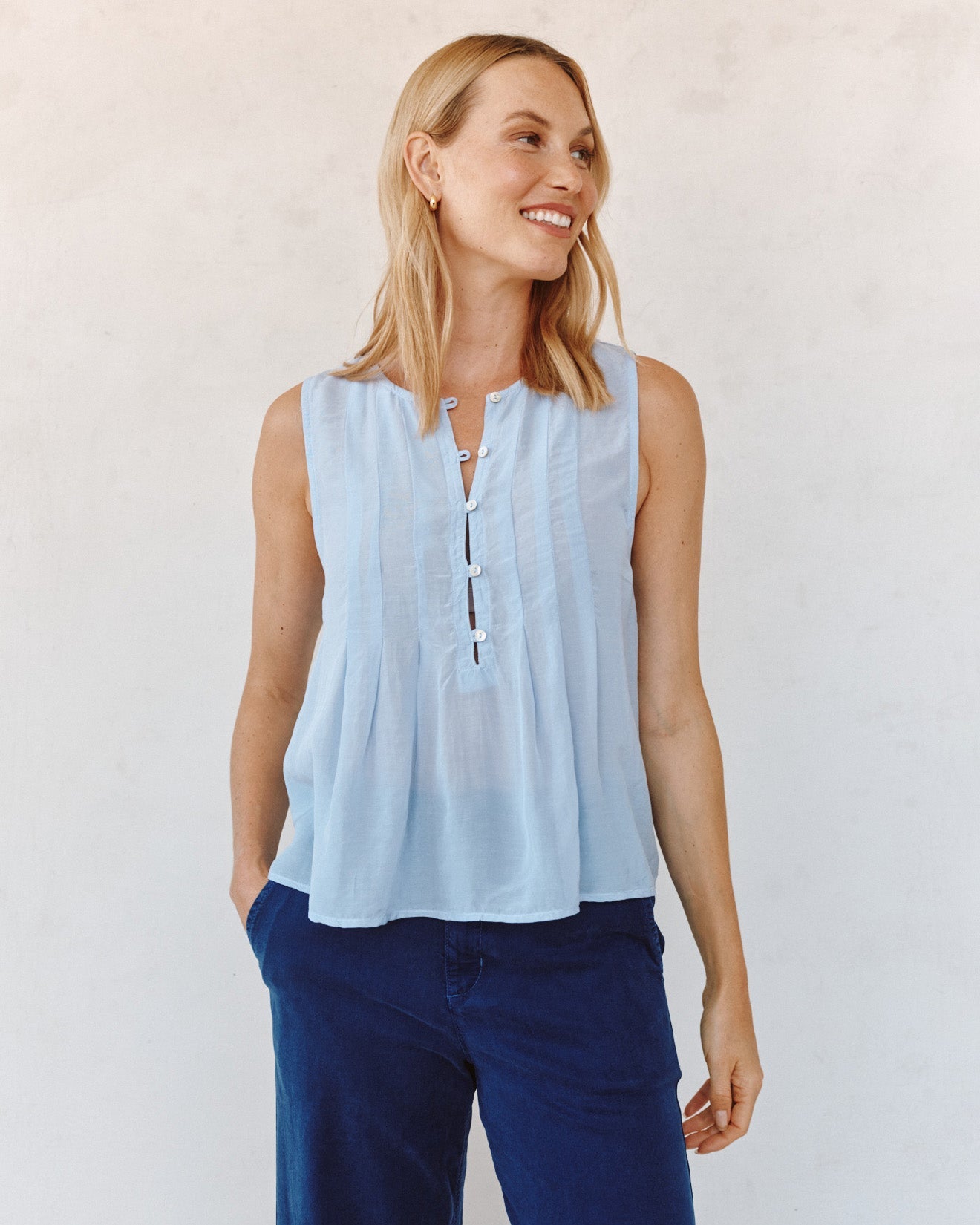 Sleeveless Pintuck Pullover - Soft Sky – Bella Dahl