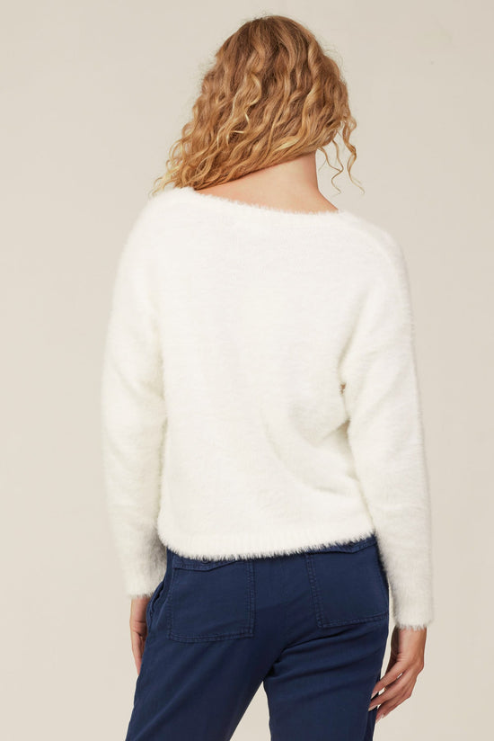 Bella DahlSlouchy V-Neck Sweater - Winter WhiteSweaters & Jackets