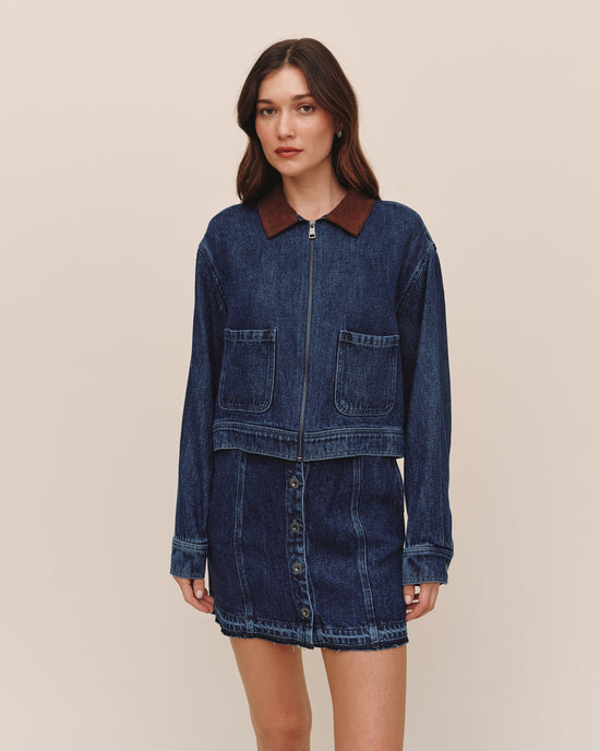 Bella Dahl Crop Zip Up Barn Jacket - Dark Rinse Wash