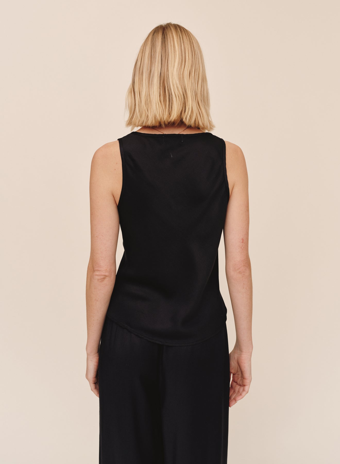 Scoop Neck Tank - Black