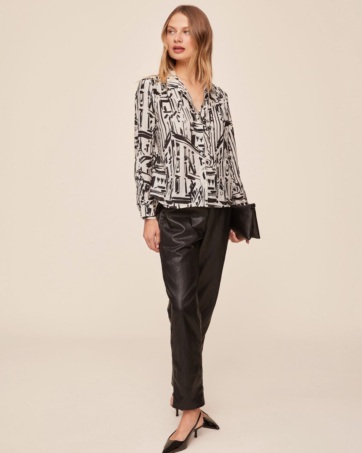 Long Sleeve Shirred Shoulder Shirt - Metropolitan Print