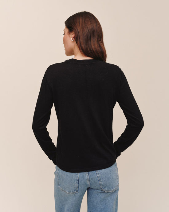 Bella Dahl Long Sleeve Crew Tee - Black View 2