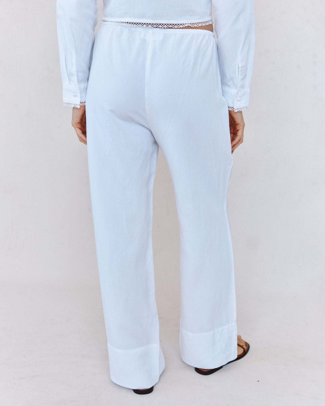 Wide Hem Drawstring Pant - White