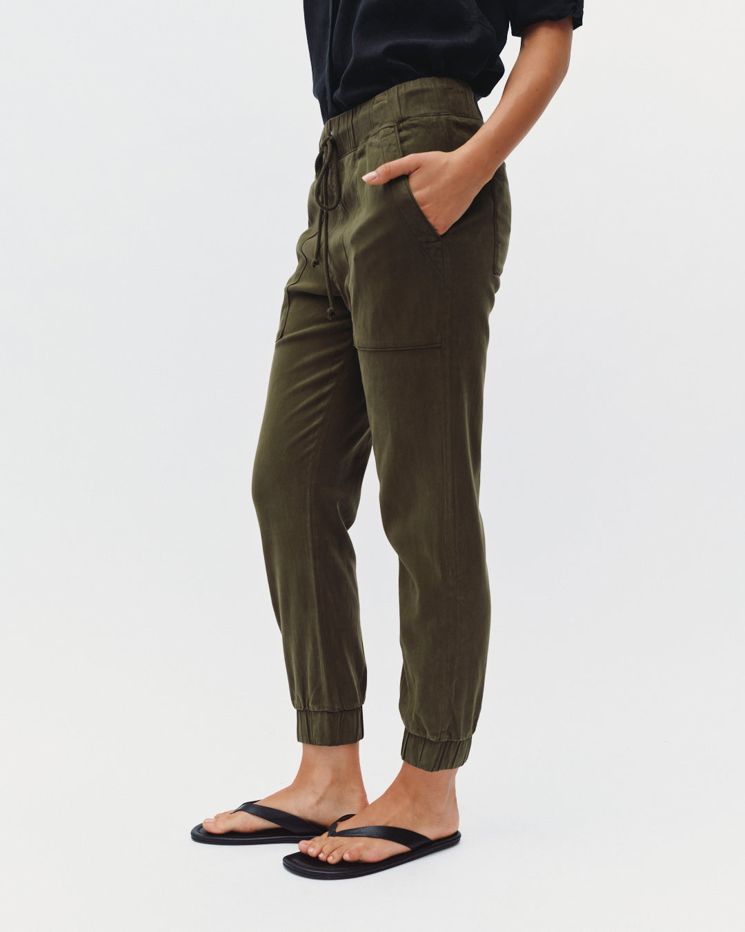 Pocket Jogger  - Olive Night