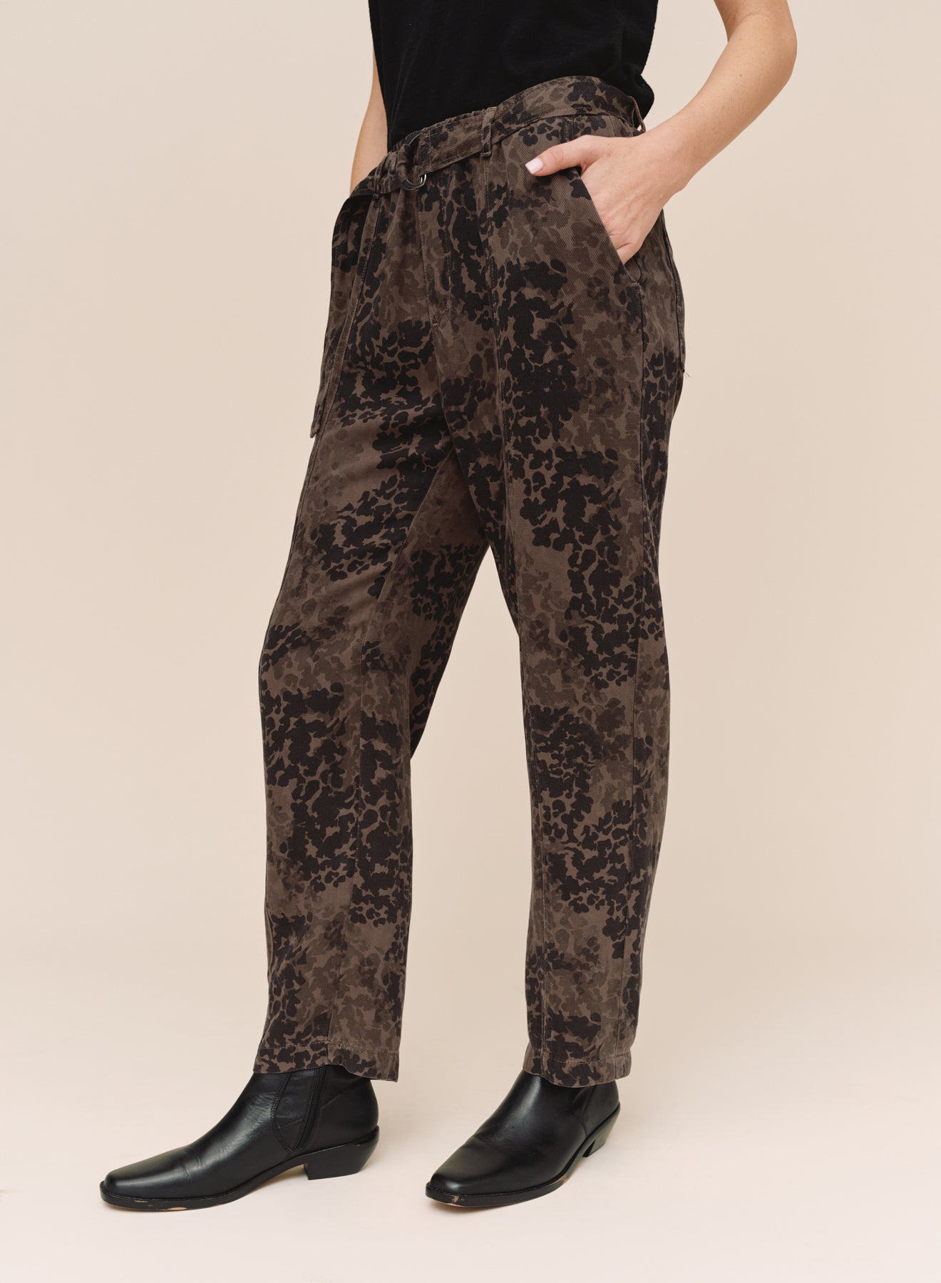 Belted Seam Pant - Ditsy Camo Print