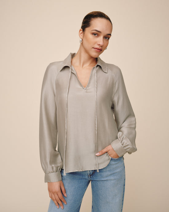 Bella Dahl Long Sleeve Raglan Pullover - Soft Sage View 2
