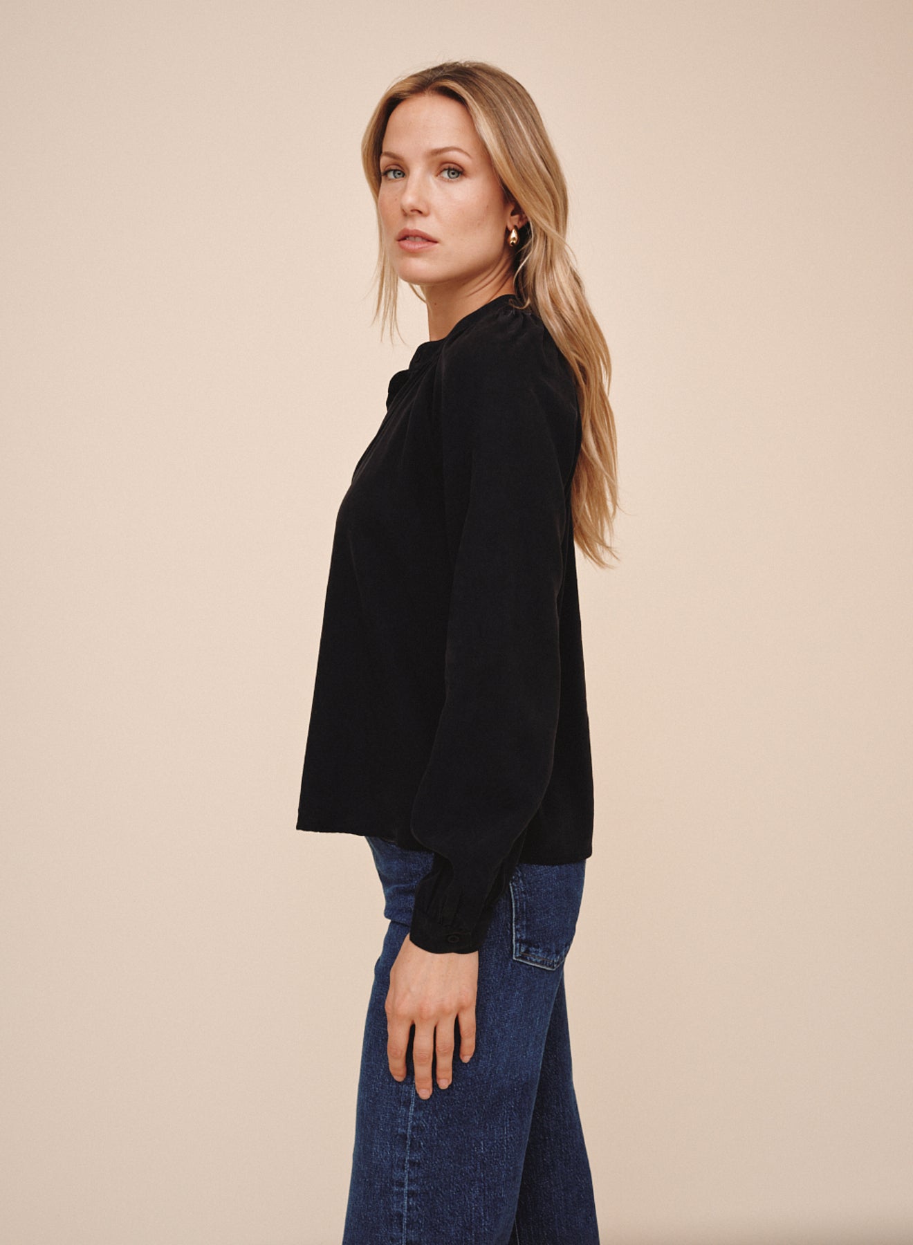 Long Sleeve Wide Placket Pullover - Vintage Black