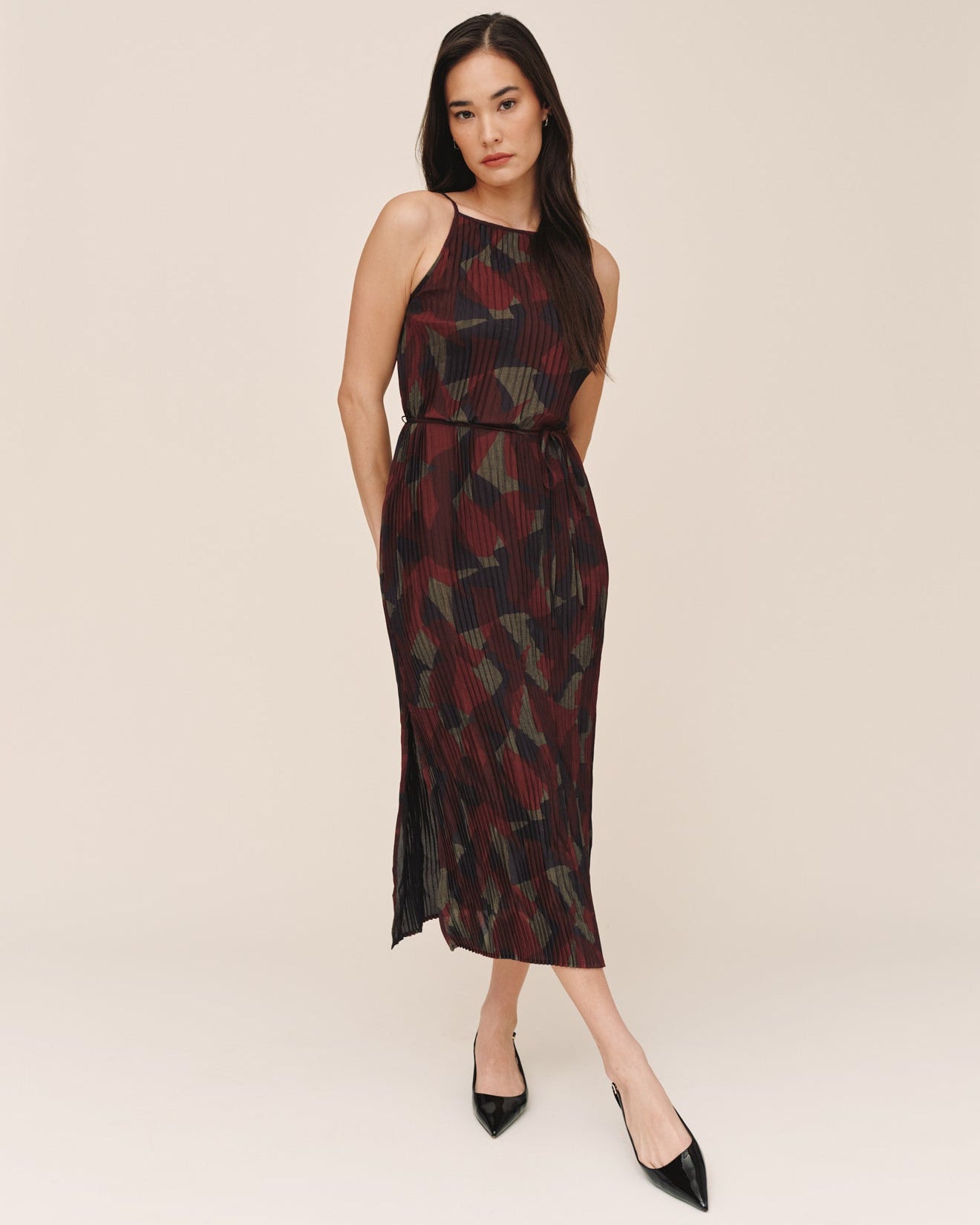 Pleated Midi Dress With Side Slits - Abstact Camo Print