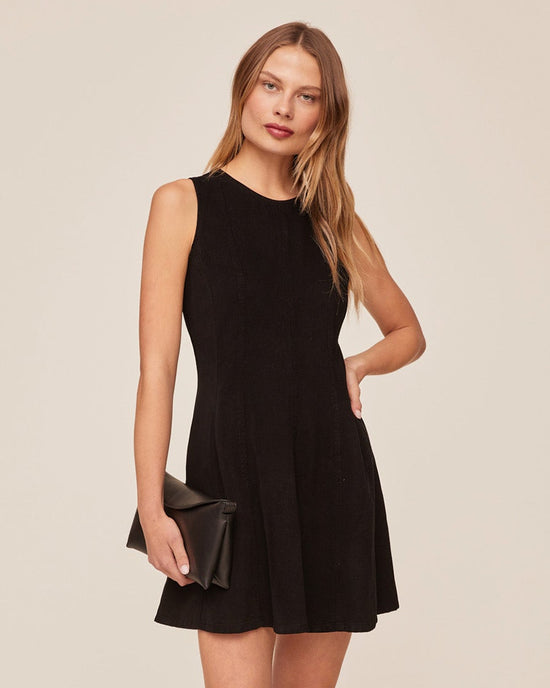 Opens /collections/dresses