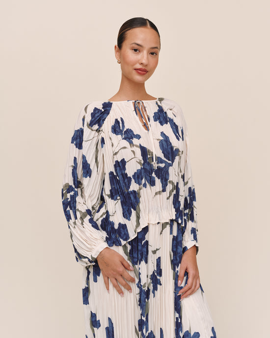 Bella Dahl Pleated Tie Front Top - Indigo Iris Print