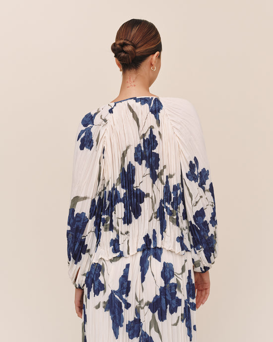 Bella Dahl Pleated Tie Front Top - Indigo Iris Print View 2