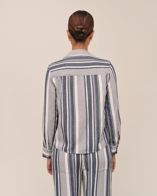 Bella Dahl Long Sleeve Crop Pocket Shirt - Worn Navy Stripe View 2