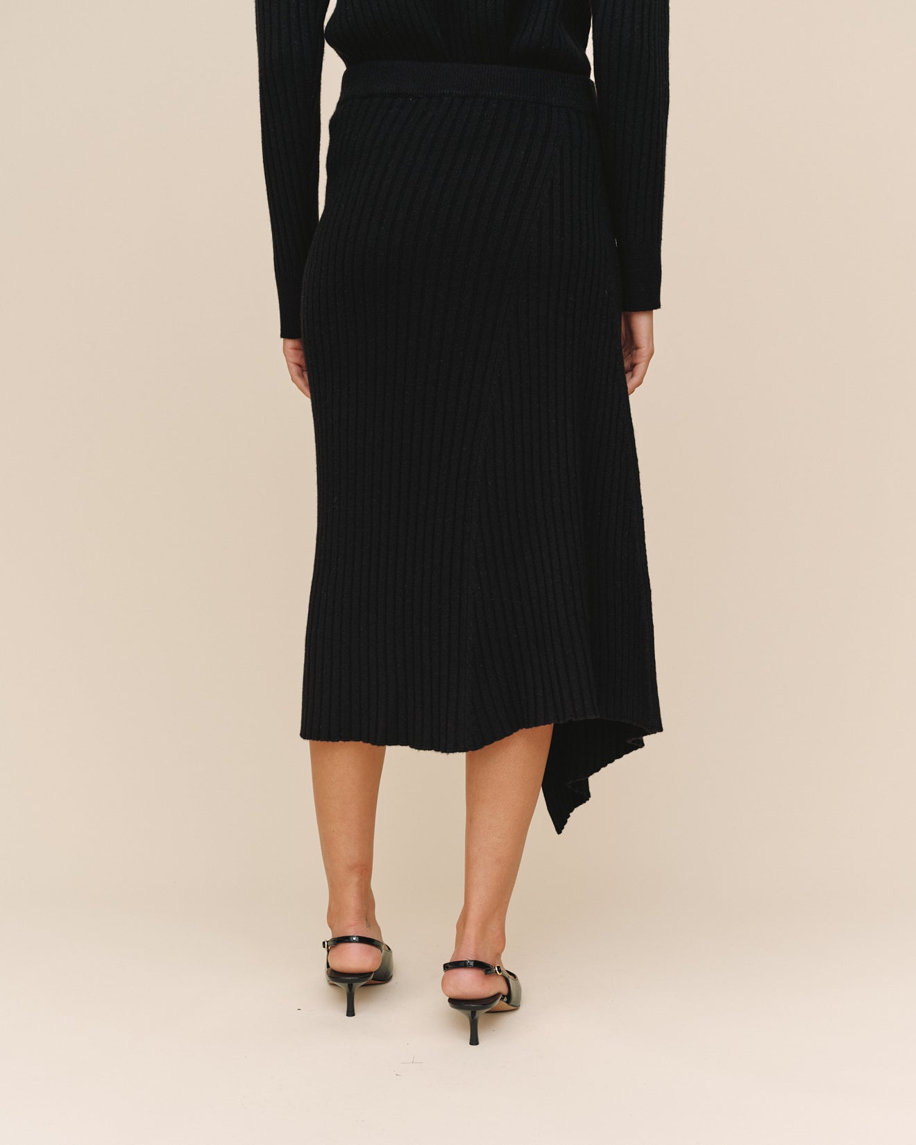 Bella DahlAsymmetric Hem Skirt - BlackSkirts