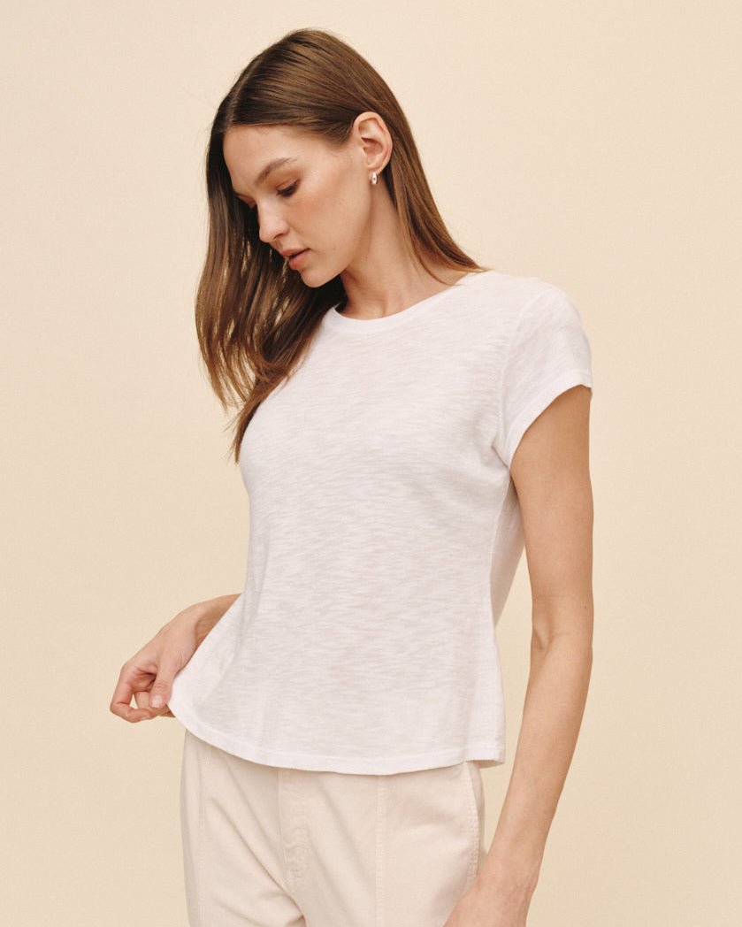 babylclub トップス ホワイト Baby Crew Tee in White - Comfy Everyday Style - Bella Dahl
