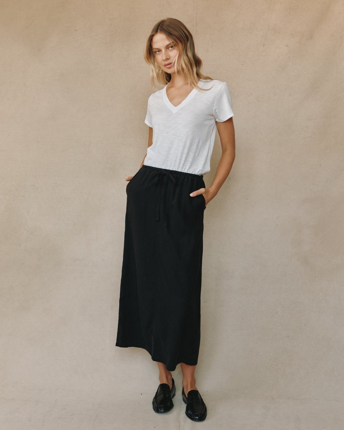 Bella DahlBack Slit Skirt - Vintage BlackSkirts