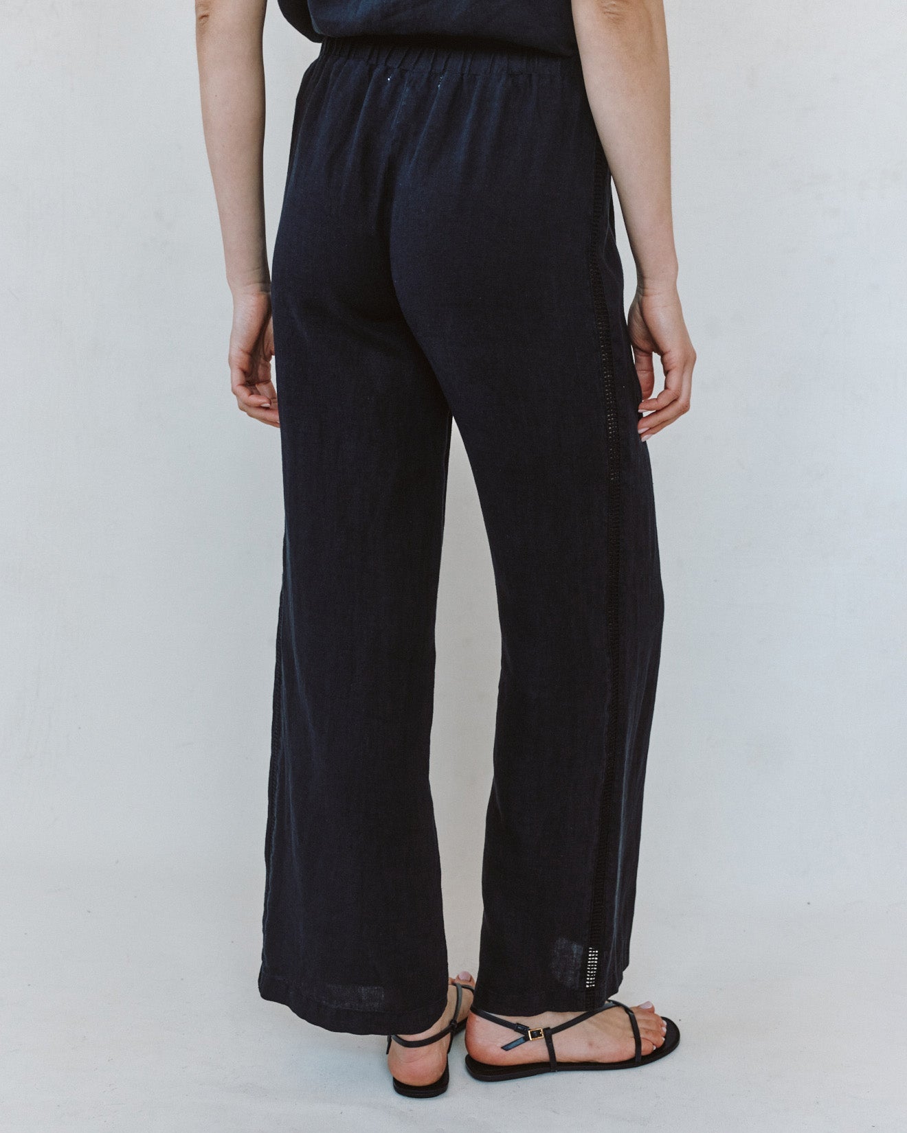 Bella DahlBeach Pant With Lattice Stripe - BlackPants