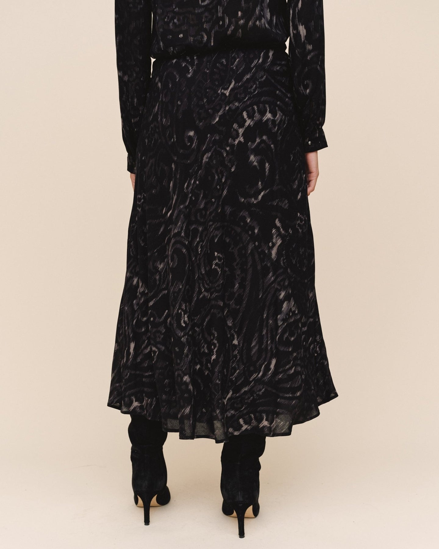 Bella DahlBias Full Skirt With Tie - Black PaisleySkirts