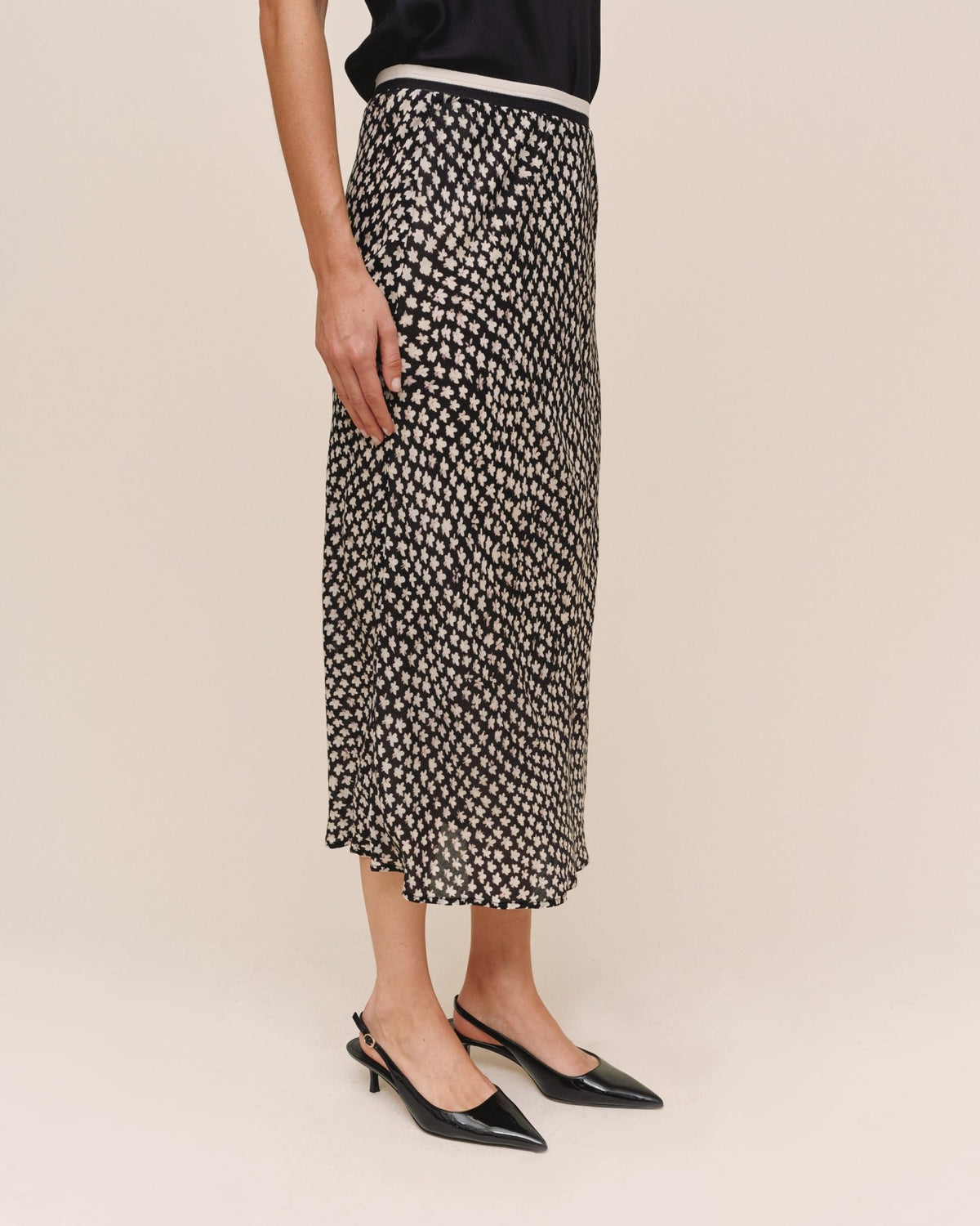 Bella DahlBias Skirt With Stripe Elastic Waistband - Sketched Stars PrintSkirts