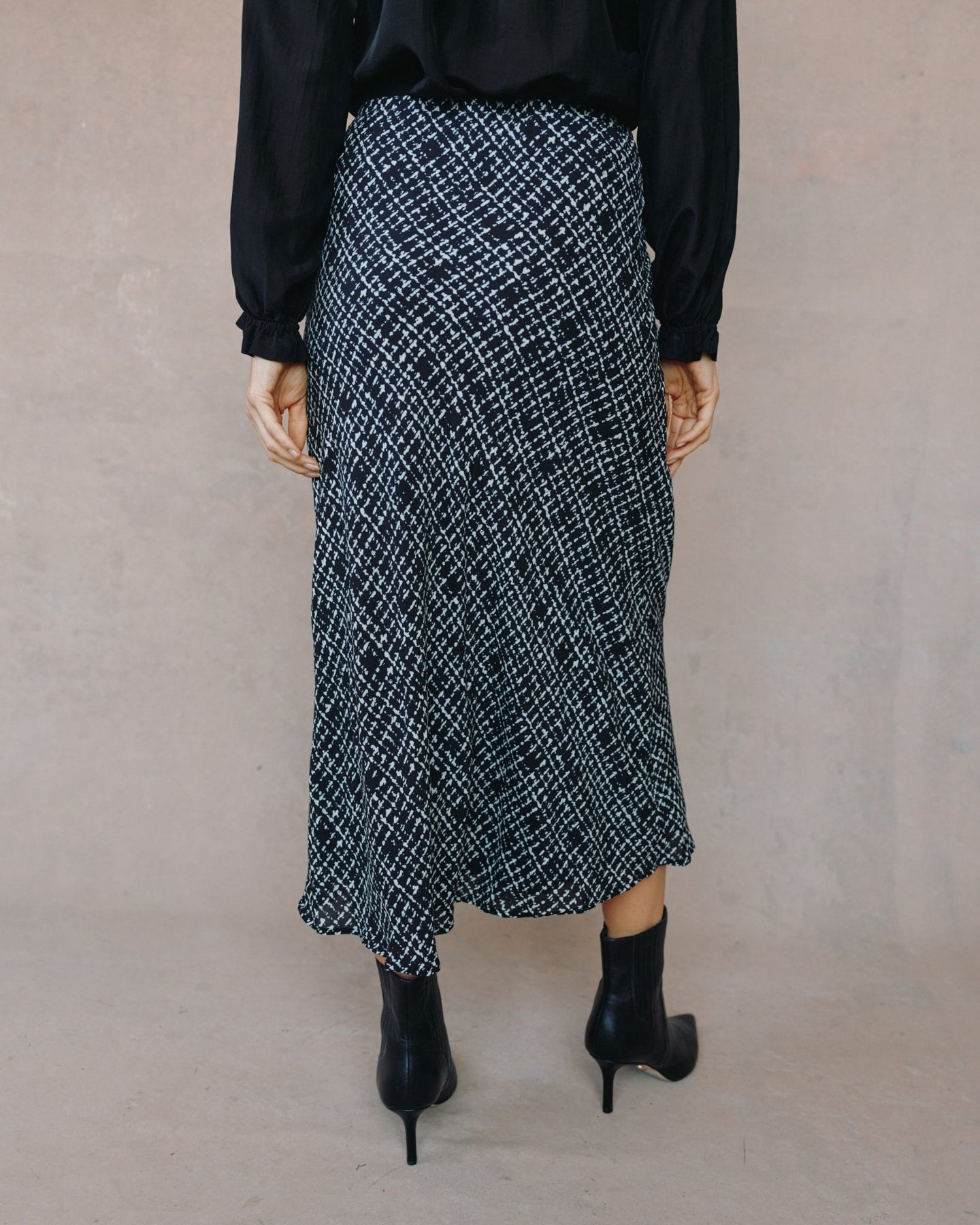 Bella DahlBias Skirt With Tie - Grid PrintSkirts