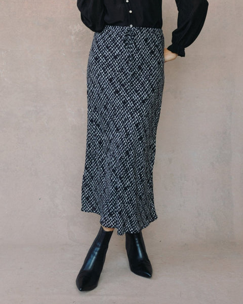 bias-skirt-with-tie-grid-print