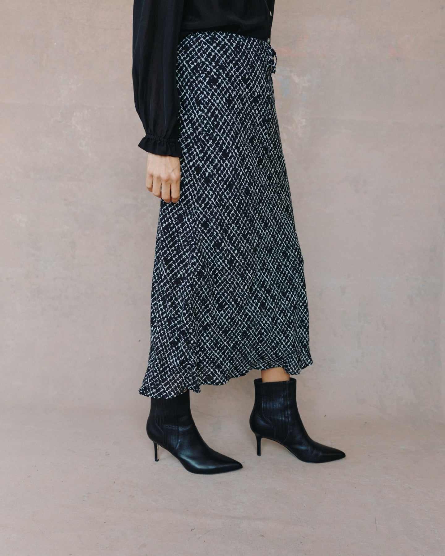 Bella DahlBias Skirt With Tie - Grid PrintSkirts