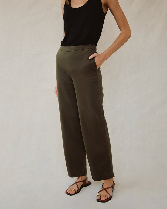 Bella Dahl Catalina Clean Front Wide Leg Pant - Forest Army View 2