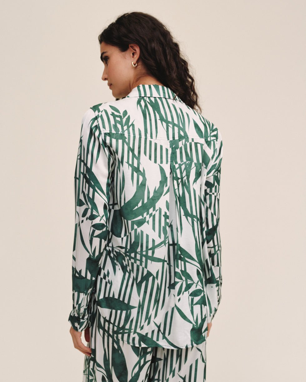 Bella DahlClassic Button Down - Palm Paradise PrintTops