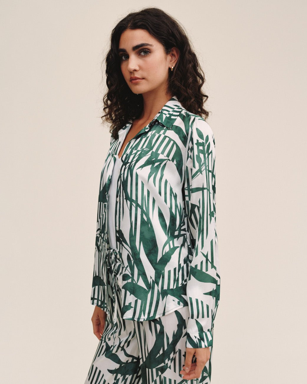 Bella DahlClassic Button Down - Palm Paradise PrintTops
