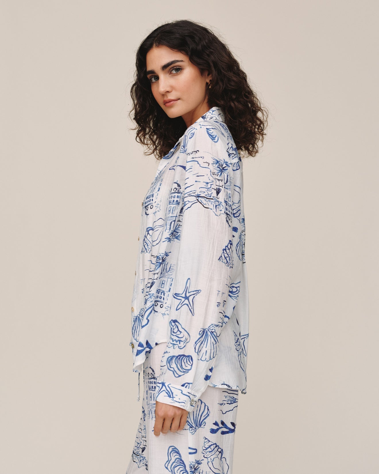 Bella DahlClassic Button Down - Riviera PrintTops