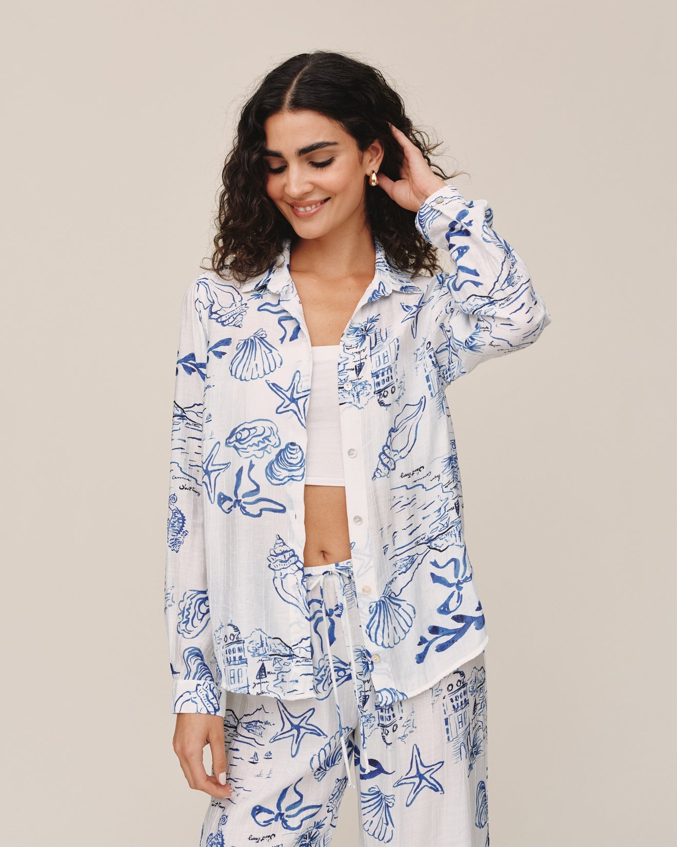 Bella DahlClassic Button Down - Riviera PrintTops