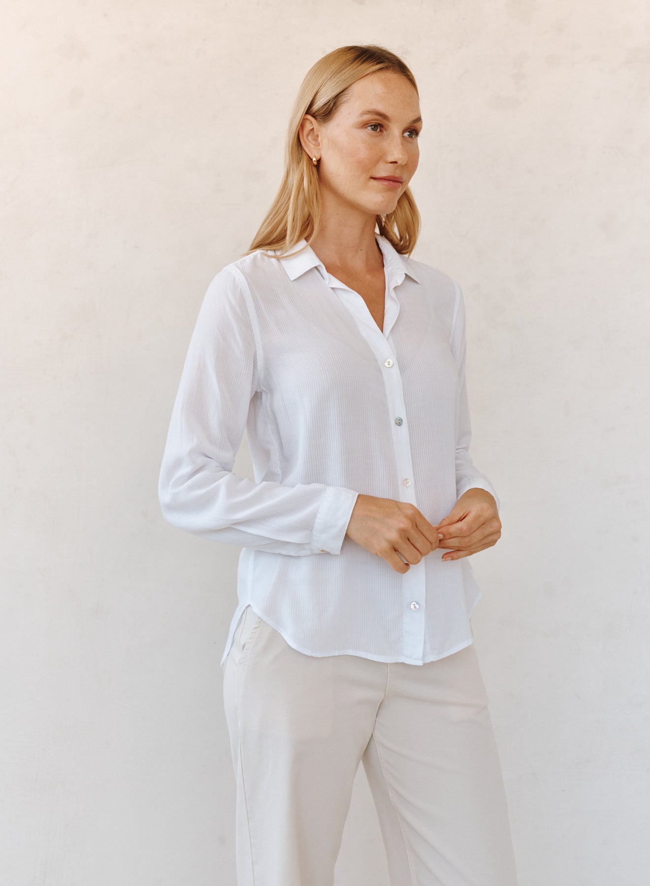 Bella DahlClassic Button Down Shirt - WhiteTops