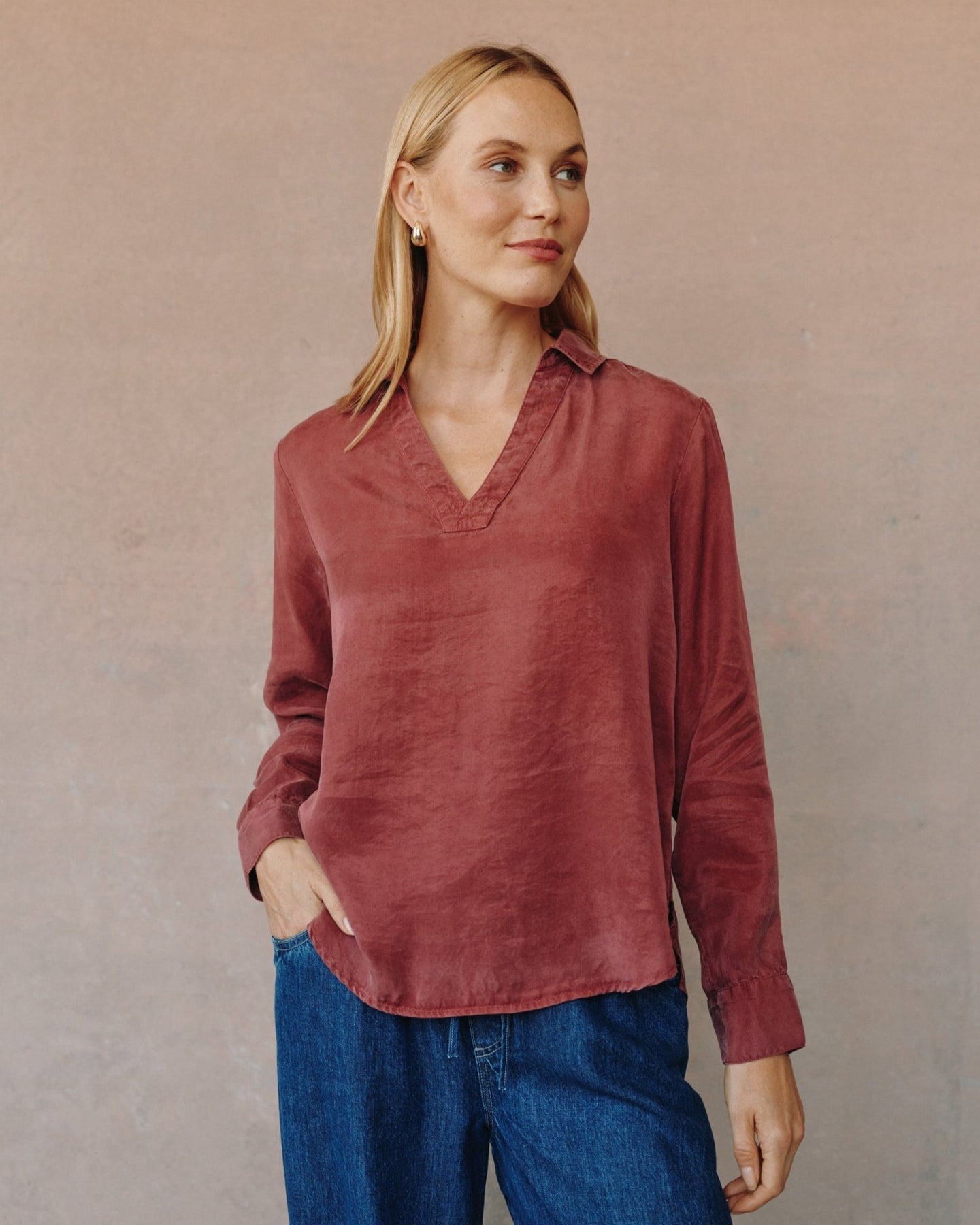Bella DahlClean Front Pullover - Ruby DuskTops