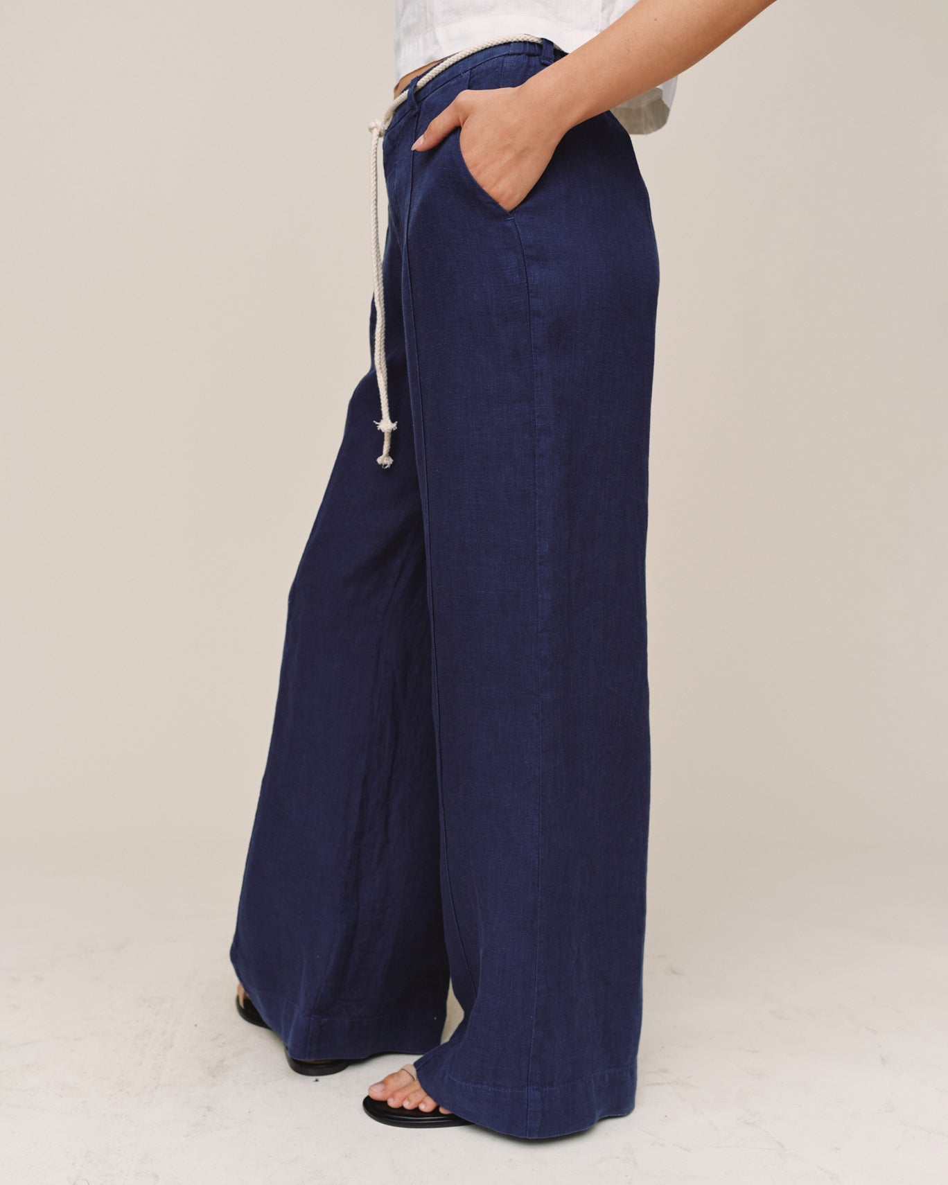 Bella DahlClean Waist Pintuck Wide Leg - Nautical NightPants