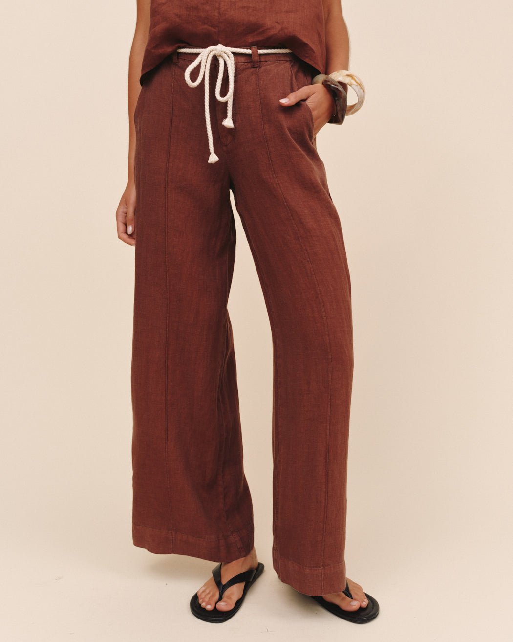 Bella DahlClean Waist Pintuck Wide Leg - Sea Glass BrownPants