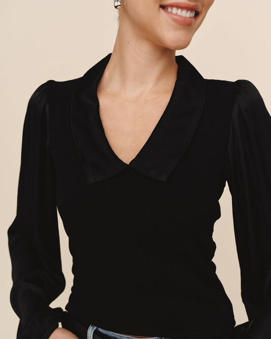 Bella Dahl Collared V Neck Top - Black