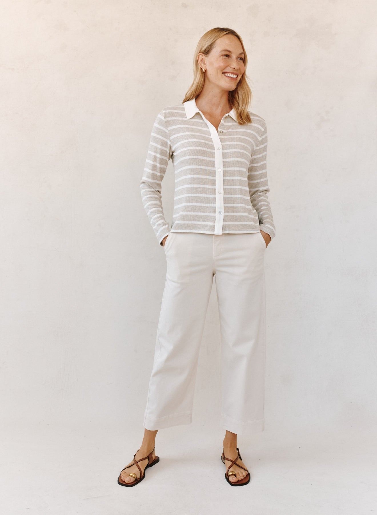 Bella DahlContrast Placket Button Down - Sand StripeTops
