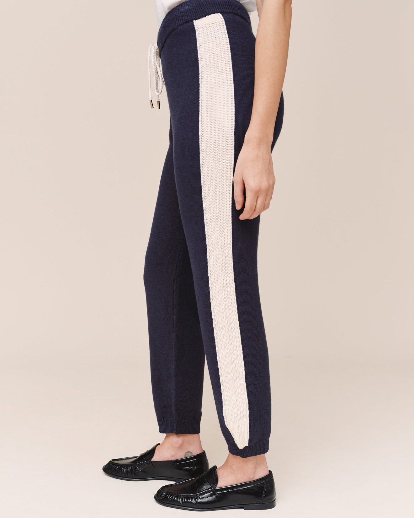 Bella DahlContrast Stripe Knit Jogger - Midnight FrostJoggers