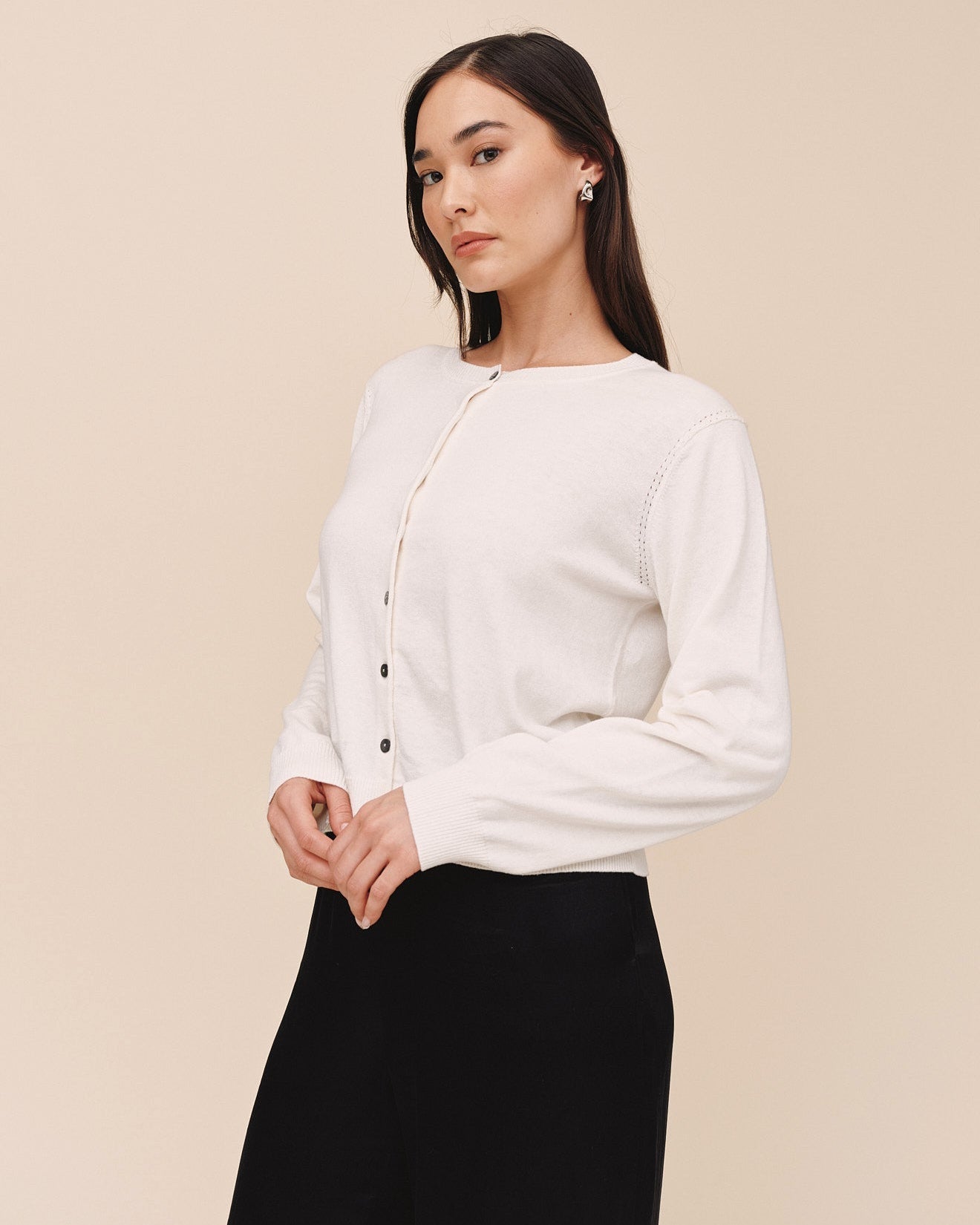 Bella DahlCrew Neck Cardigan - IvorySweaters