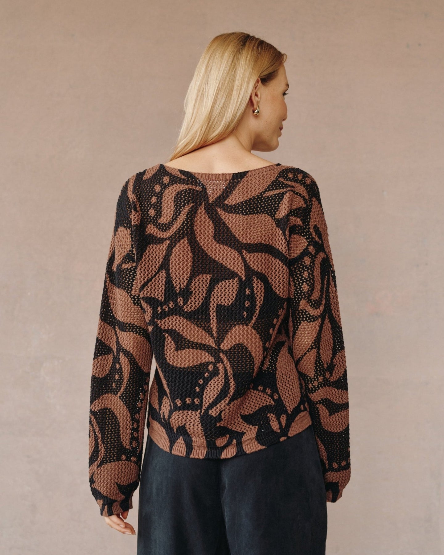 Bella DahlCrew Neck Sweater - Sienna Floral PrintSweaters