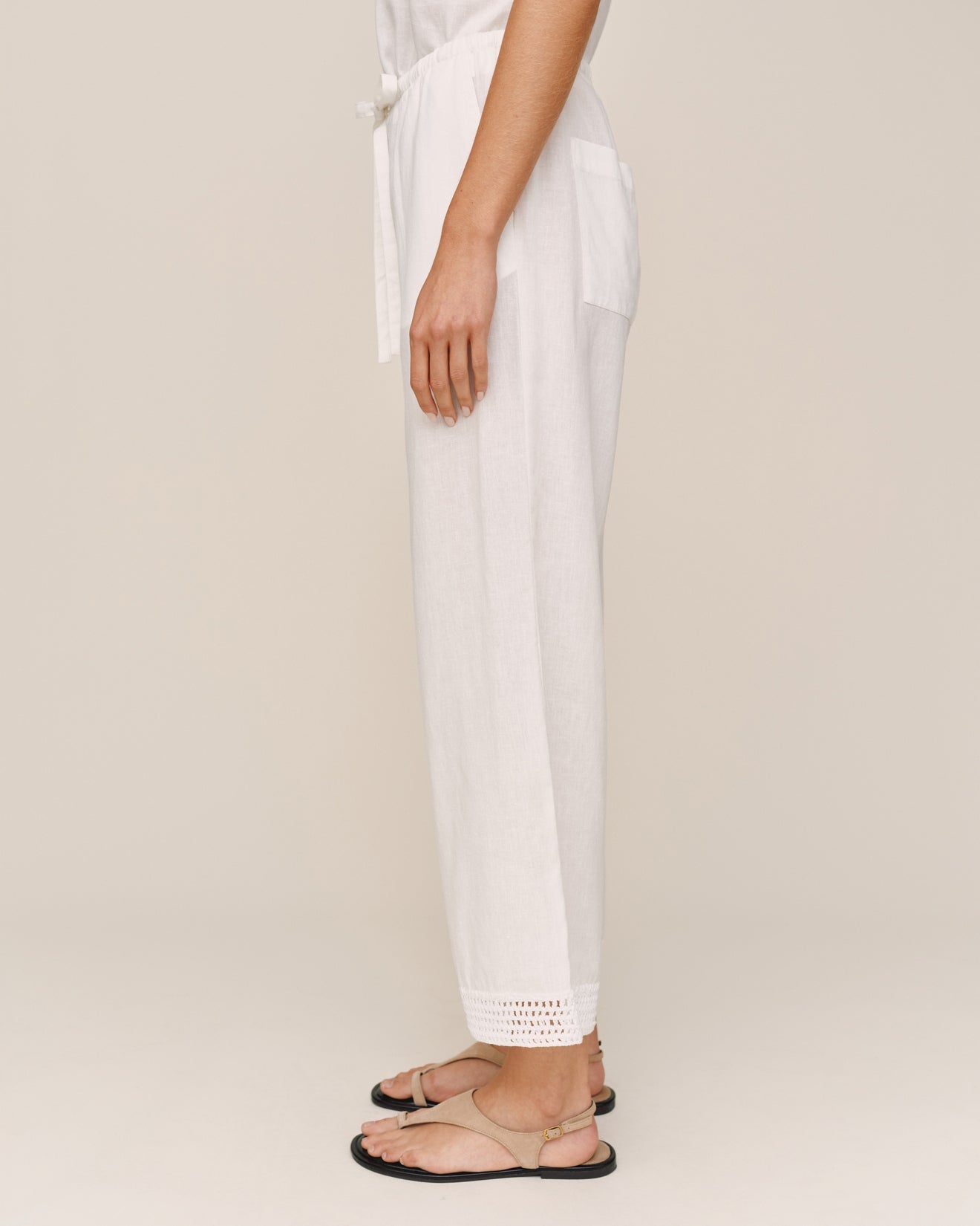 Bella DahlCrochet Edge Pant - Ivory SandPants