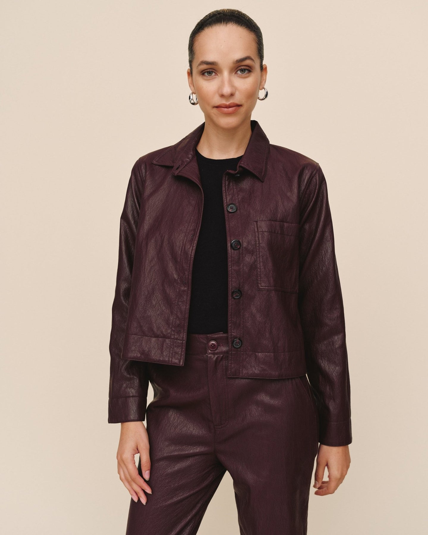 Bella DahlCrop Pocket Button Down - Crimson EmberCoats & Jackets