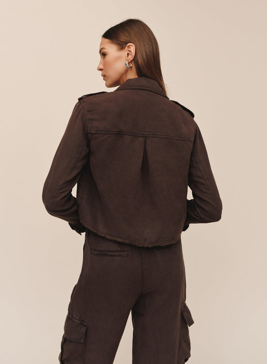 Bella Dahl Cropped Utility Jacket With Fray Hem - Dark Roast View 2