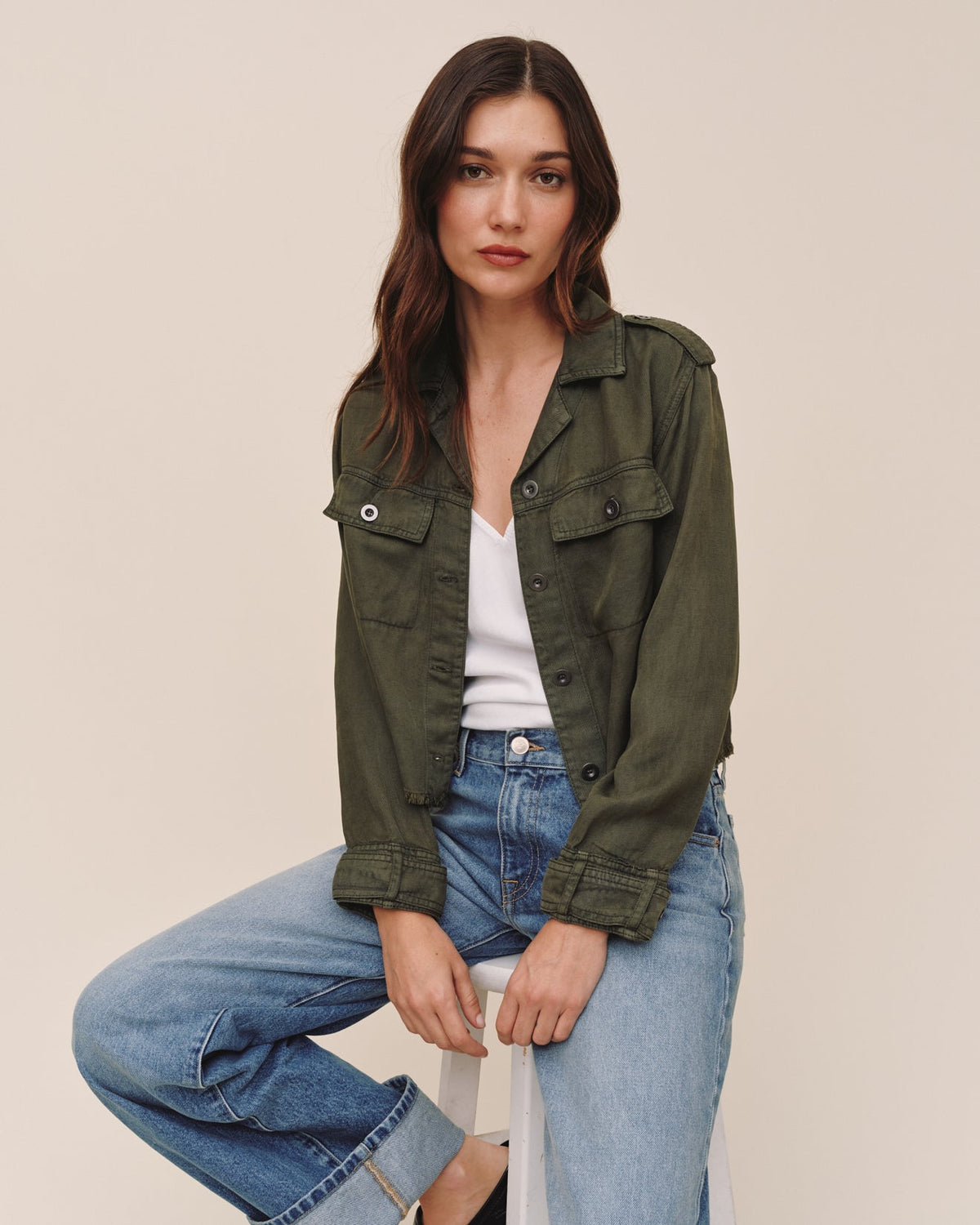 Bella DahlCropped Utility Jacket With Fray Hem - Smoked OliveCoats & Jackets