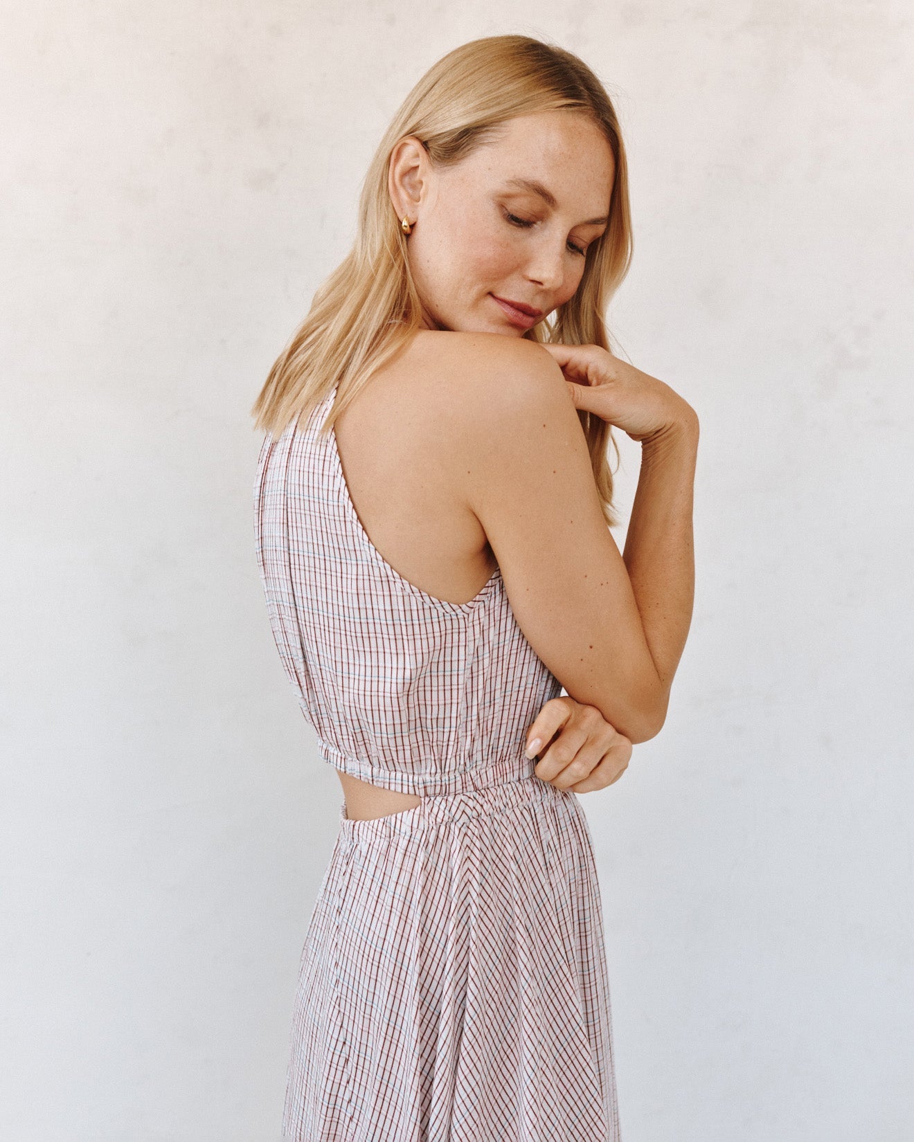 bella dahl open back halter dress Bella Dahl Fitted Midi Halter Dress Threads Jackson