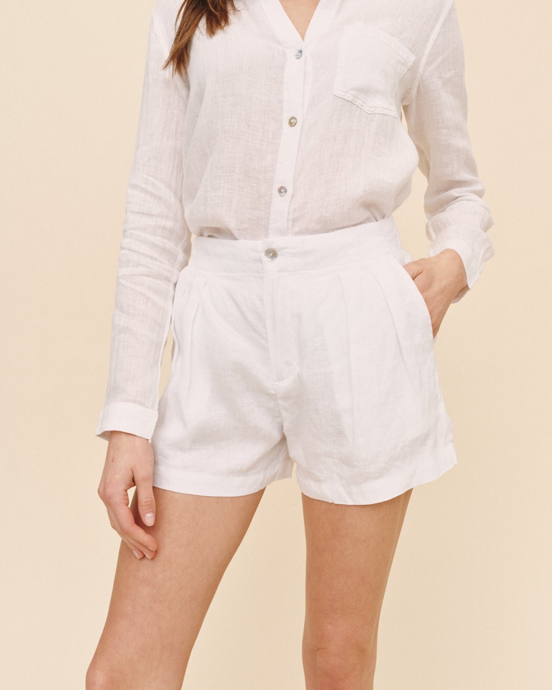 Bella DahlDouble Pleat Short - WhiteShorts