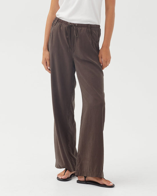 Bella Dahl Drawstring Jean - Dark Chestnut