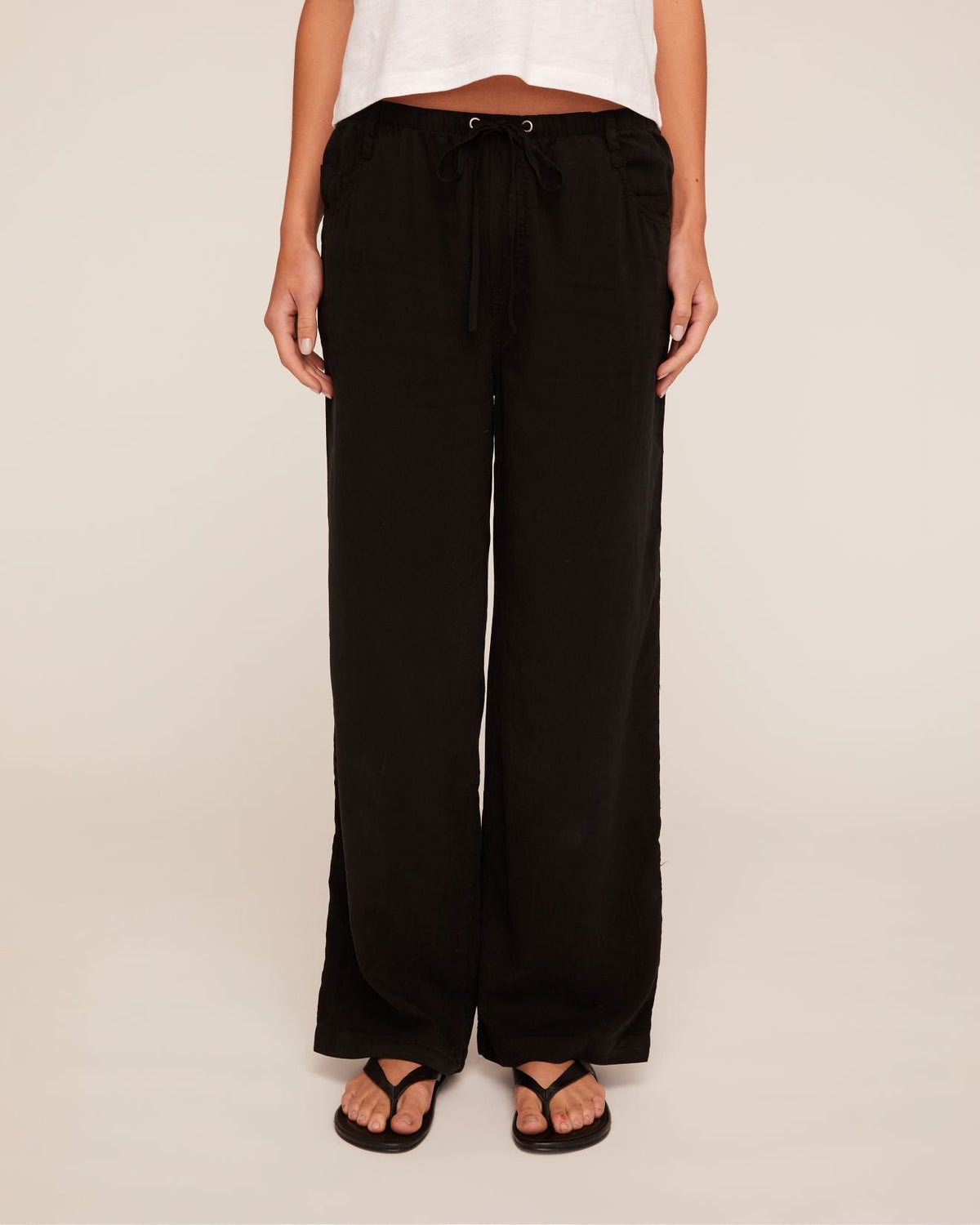 Bella DahlDrawstring Jean - Vintage BlackPants