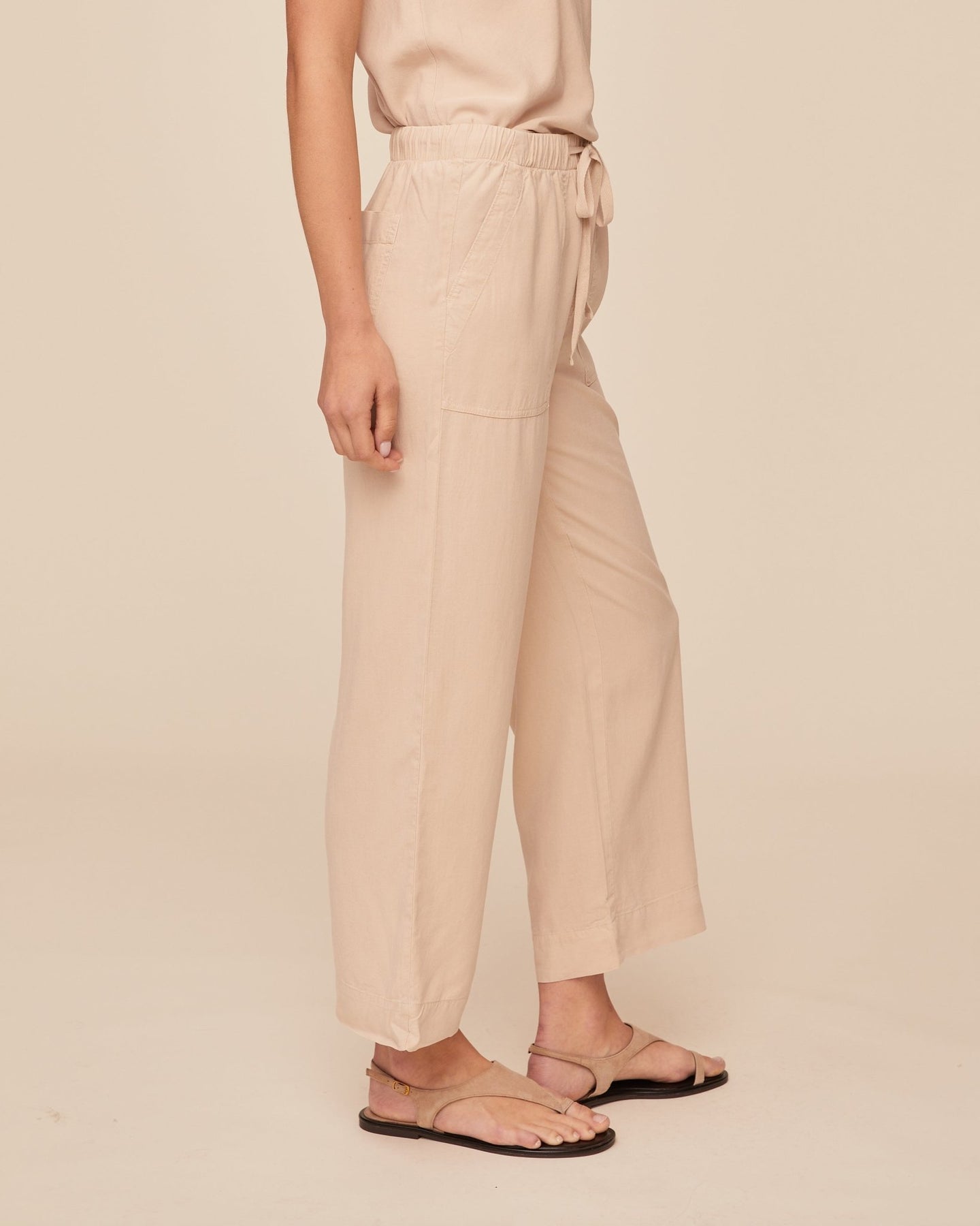 Bella DahlEasy Pocket Wide Leg Crop - Linen SandPants