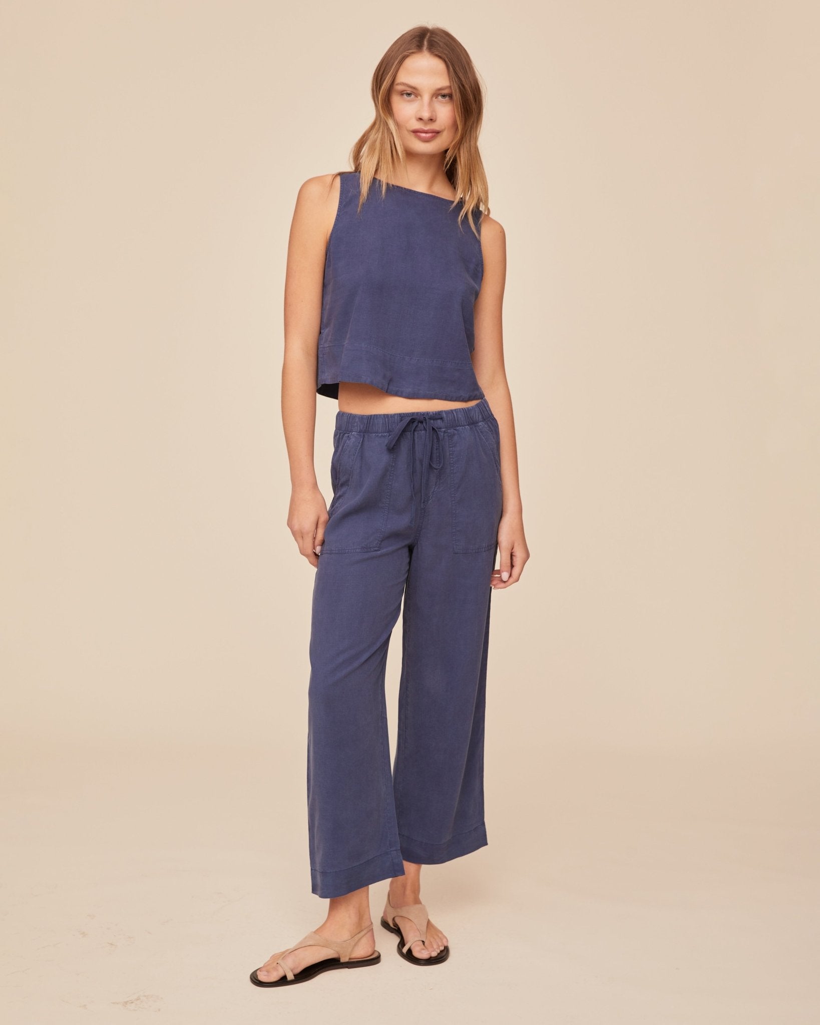 Bella DahlEasy Pocket Wide Leg Crop - Midnight SurfPants